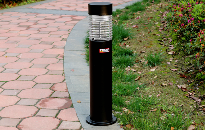 91视频成人版滅蚊燈在社區（qū）健身步道使用圖（tú）片