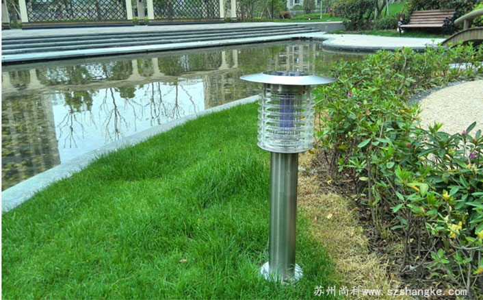 小區戶（hù）外滅蚊燈圖片