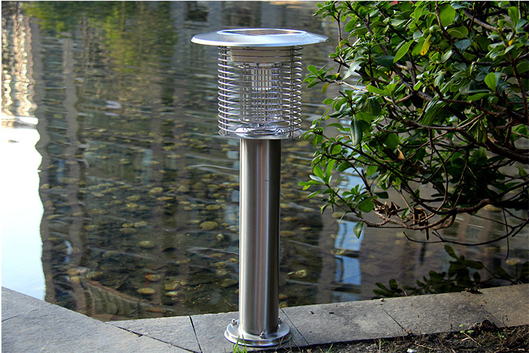 MZ-5A別墅草坪（píng）滅蚊燈場景實拍