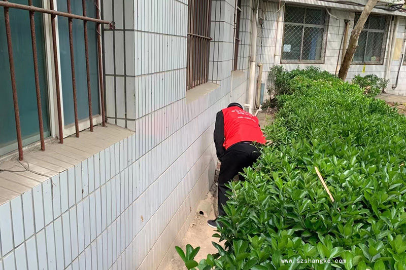 醫院安（ān）裝戶外毒餌（ěr）站